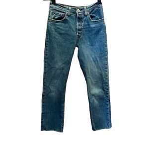 Levi’s 501 Women’s Jeans Low Stretch 26” waist cropped jeans